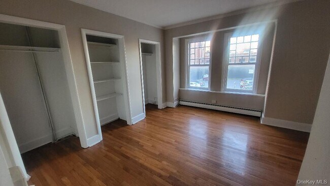 Building Photo - 212 Church St