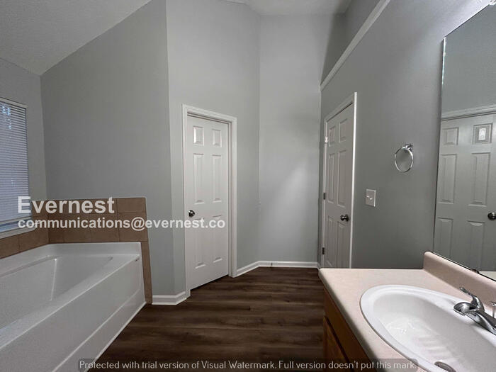 Building Photo - 3129 Far Emerald Land