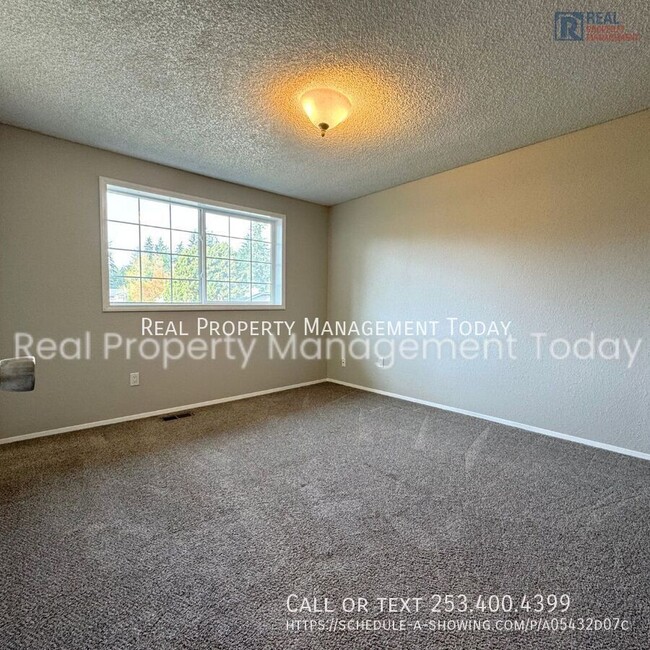 Building Photo - 31720 3rd Pl S