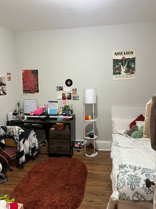 Building Photo - 38 Hemenway St