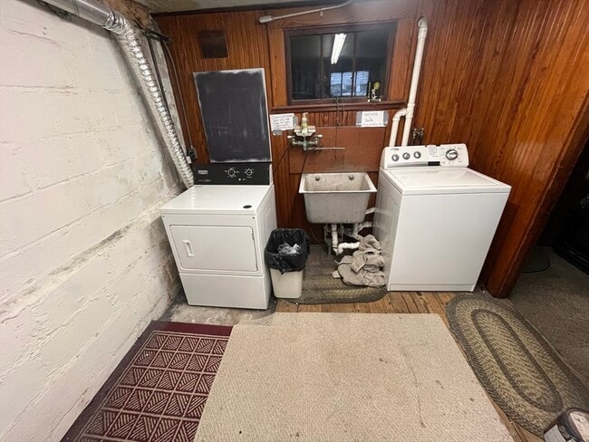 Building Photo - 52 Egerton Rd