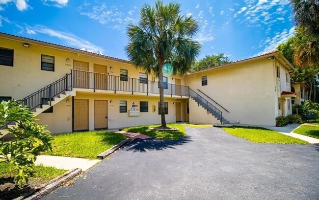 Building Photo - 11430-11442 Building Coral Springs - Unit 11432