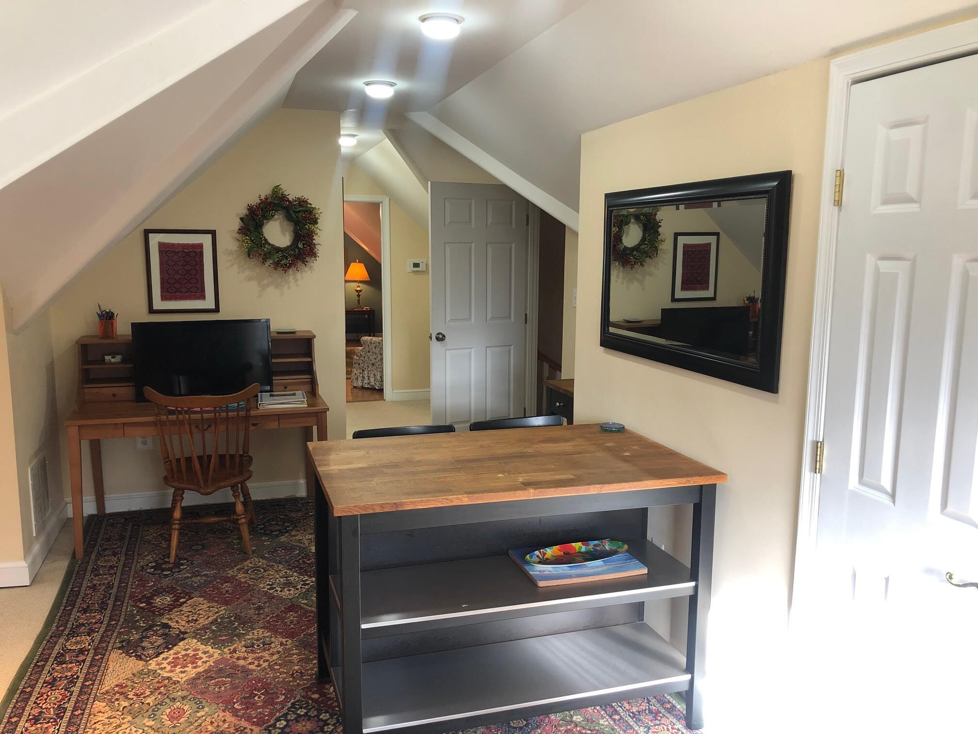 Building Photo - 5804 Searl Ter