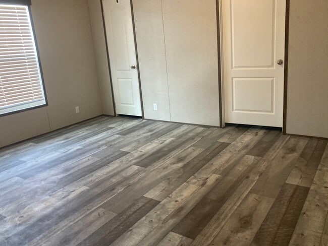 Building Photo - 1613 Steller Ln