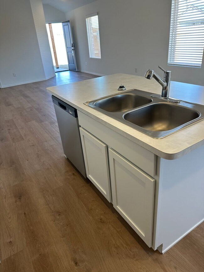 Building Photo - Save $500 on Your Move-In Costs — Sign by 5/22! | Brand New 3 Bed, 2 Bath Home in Southbrook