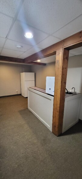 Building Photo - 419 5th Ave S