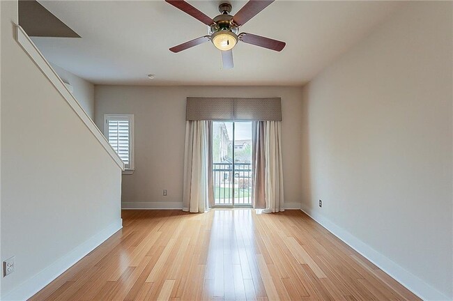 Building Photo - 13420 Lyndhurst St