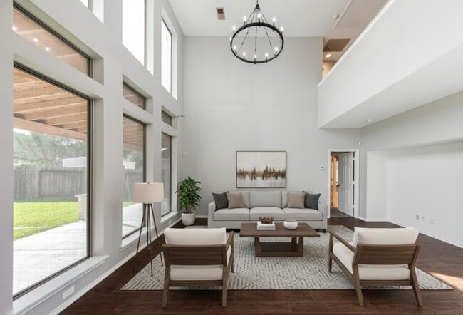 Building Photo - 11026 Anilu Dr