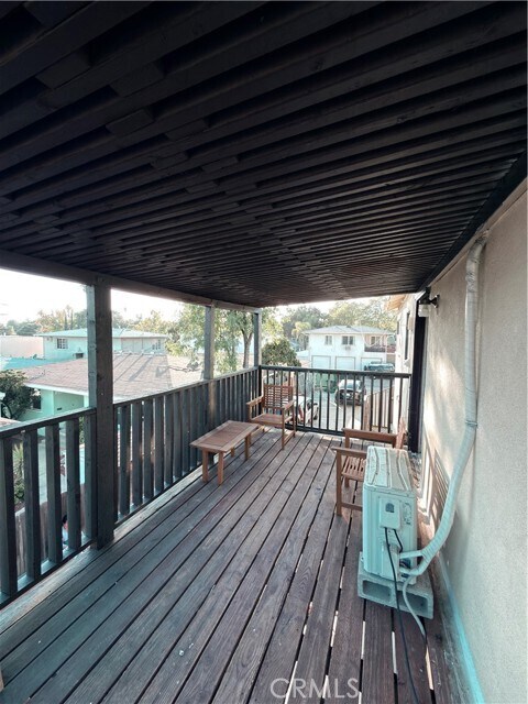 Building Photo - 1253 Del Rey Ave