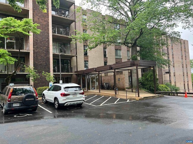 Building Photo - 511 1st St N