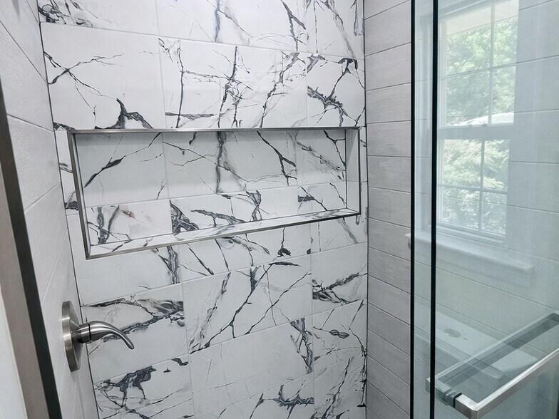 Building Photo - 2124 Zelda Dr NE