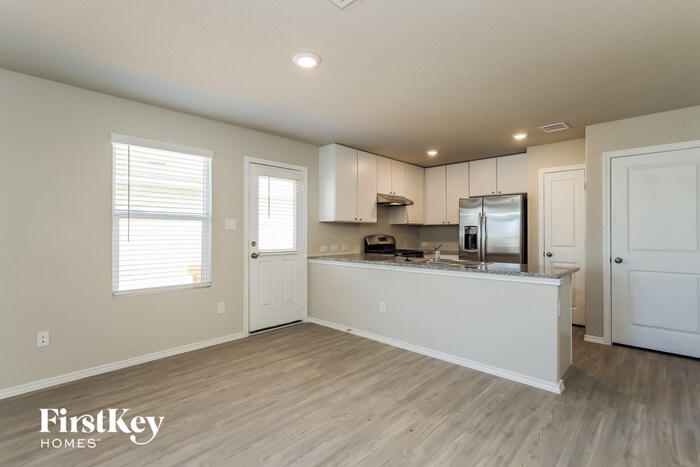 Building Photo - 10719 Prusiner Dr