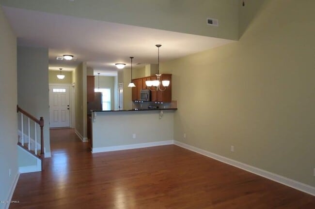 Building Photo - 1805 Fox Den Way