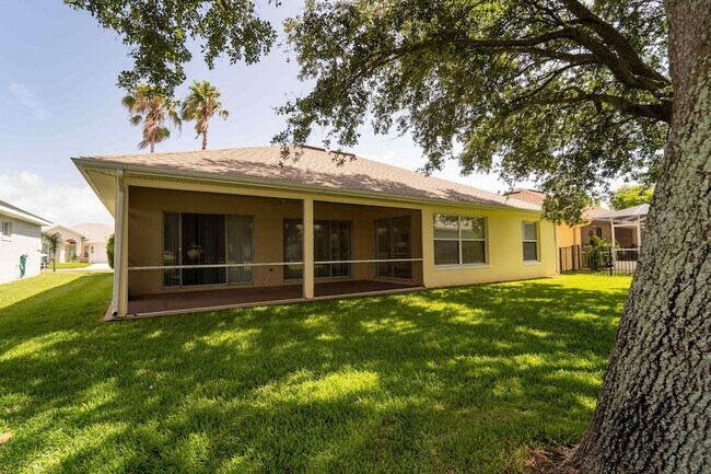 Building Photo - 957 Windward Way