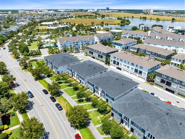 Building Photo - 8673 Tavistock Lakes Blvd