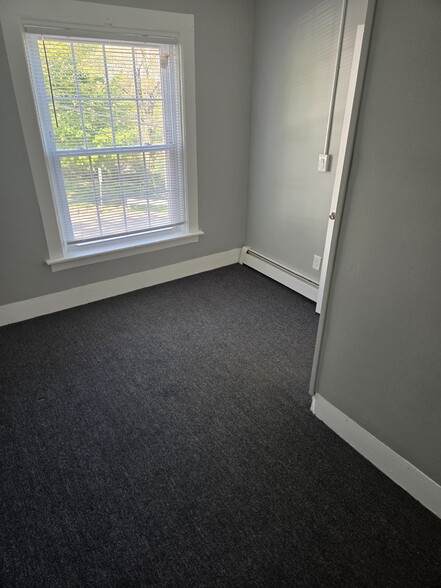 Bedroom #1 - 11 Hammond St
