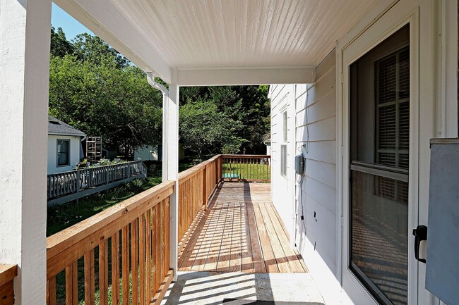 Building Photo - Charming Woolen Mills Home Near Meade Park