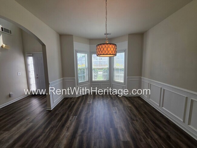Building Photo - 202 Summer Gate Ln
