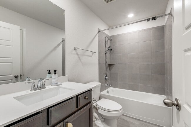 Building Photo - BEAUTIFUL 4-BEDROOM HOME IN TRAILS AT WESTPOINTE