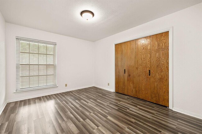 Building Photo - 11817 Millwright Pkwy