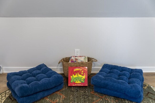 Building Photo - 19620 Ormiston Ave