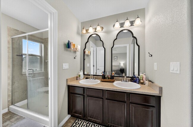 Building Photo - 6275 Wild Turkey Dr