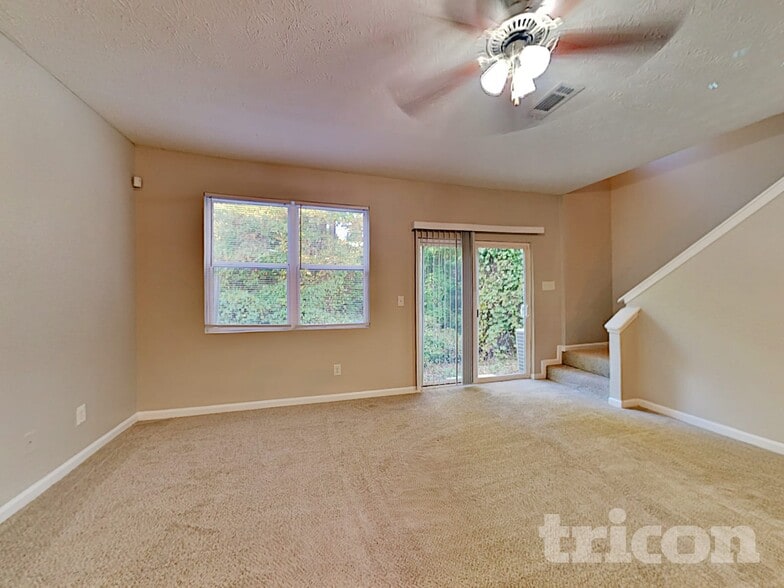 Building Photo - 135 Ellis Drive