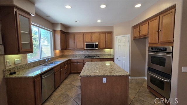 Building Photo - 12432 Celebration Dr