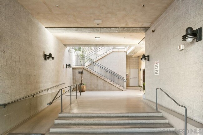 Building Photo - Oceanview Place in Little Italy