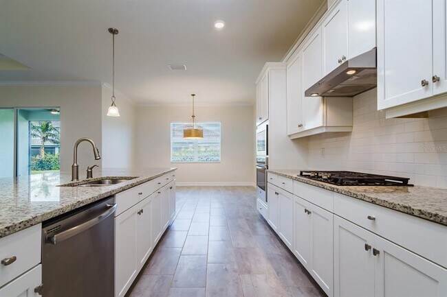 Building Photo - 12031 Medley Terrace