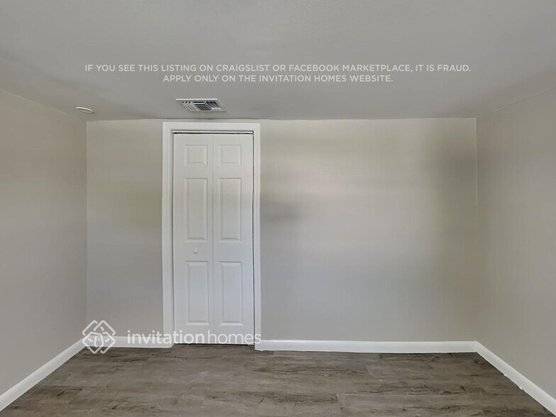 Building Photo - 202 NW 3rd St