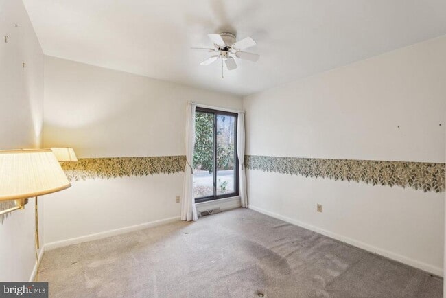 Building Photo - 205 Confederate Cir