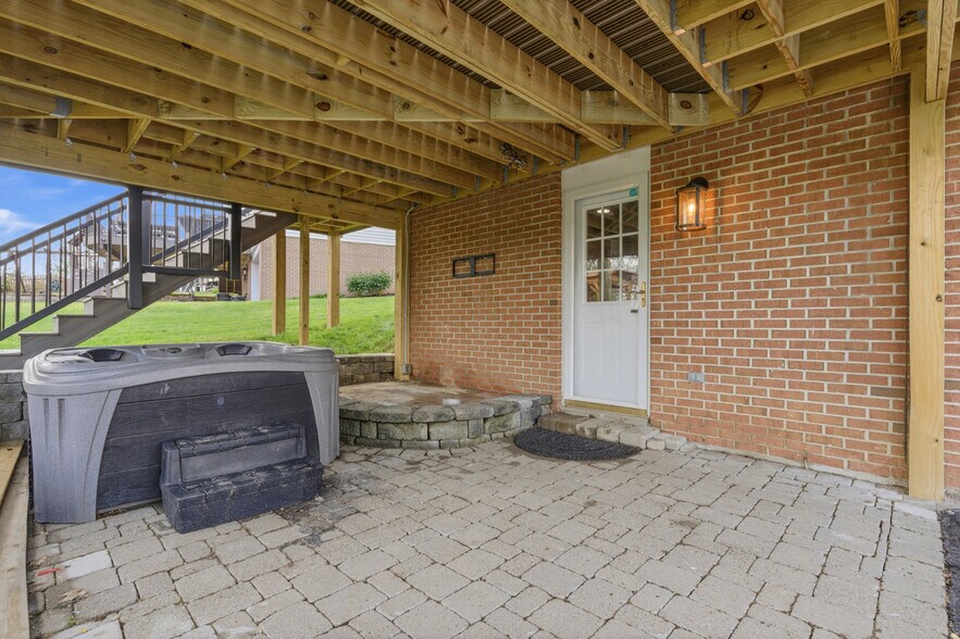 Building Photo - 316 Bridlewood Ct