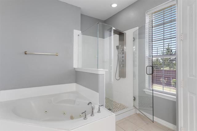 Building Photo - 5701 Chippewa Trail