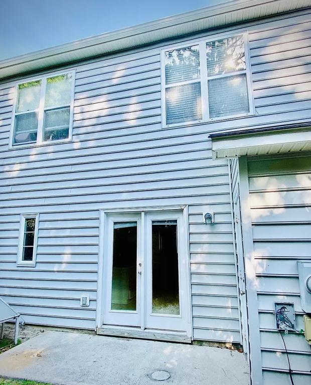 Building Photo - 321 S Kerr Ave