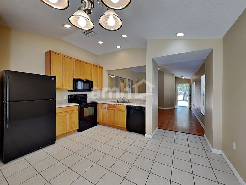 Building Photo - 11912 Mango Groves Blvd