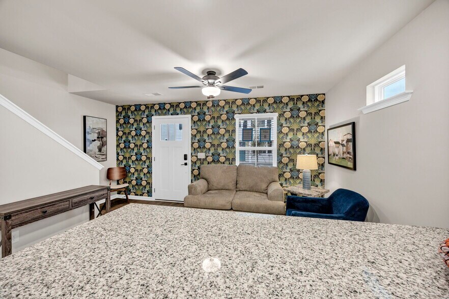 Building Photo - 1221 Pickens St