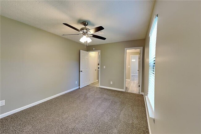 Building Photo - 2888 Cardinal Trce