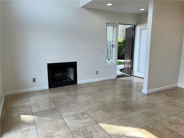 Building Photo - 3633 Cottonwood Cir