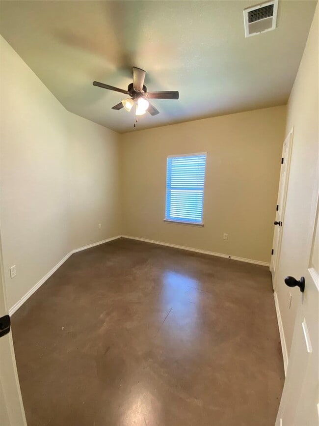 Building Photo - 479 Jack Rabbit Ln