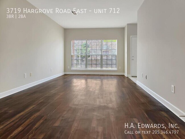 Building Photo - 3719 Hargrove E Rd