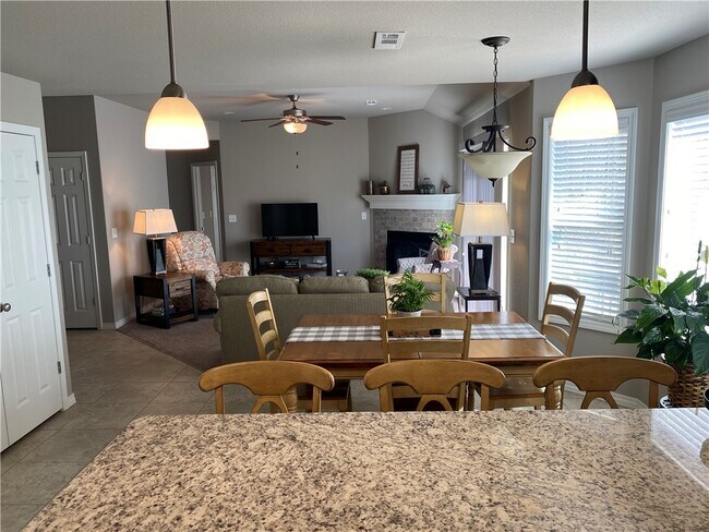 Building Photo - 93 Kinloch Dr