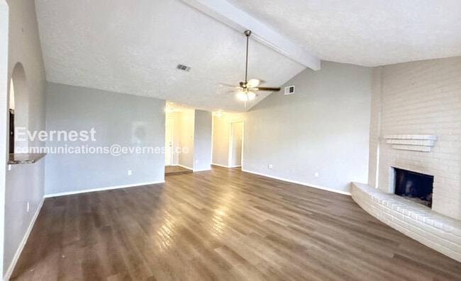 Building Photo - 20021 Cottonglade Ln