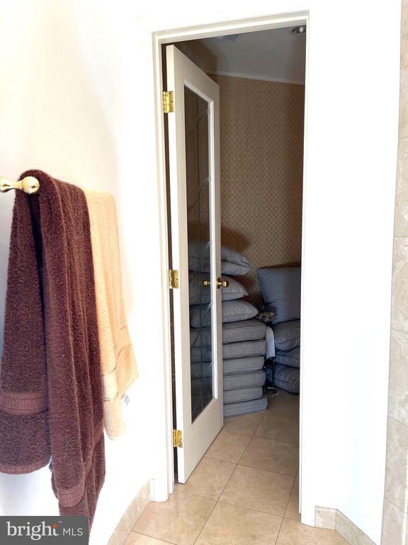 Building Photo - 28 Main St