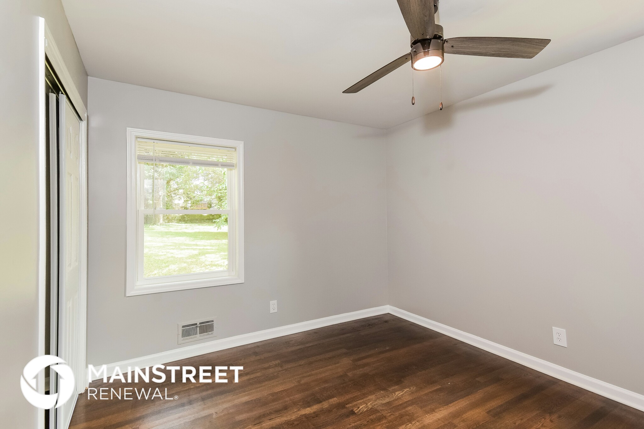 Building Photo - 983 Overbrook Cir