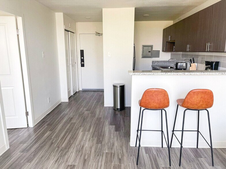 Building Photo - 2515 Burnet Ave