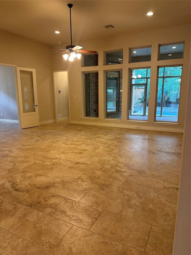 Building Photo - 23335 Robinson Pond Dr