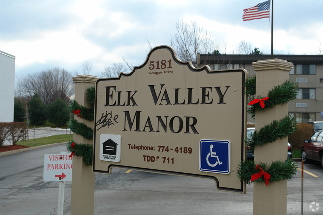 Building Photo - Elk Valley Manor