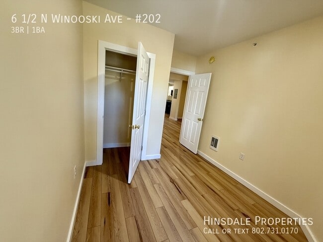 Building Photo - 6 1/2 N Winooski Ave-#202