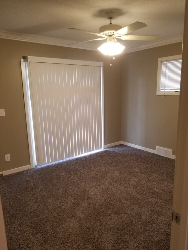 Building Photo - All Fresh and Completely Remodeled Two Bed...